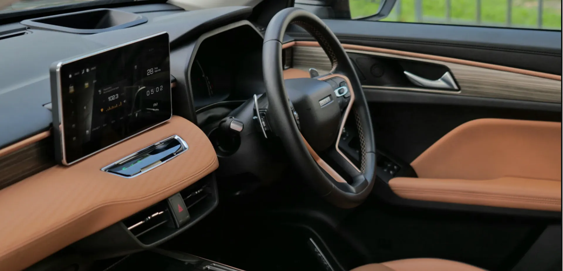 Jolion Interior