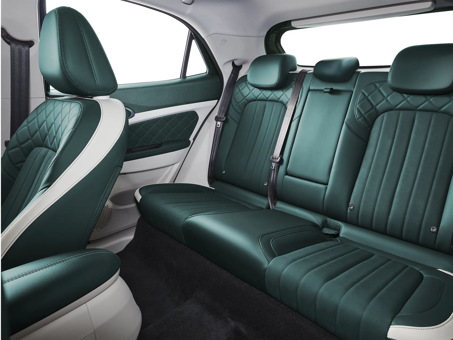 ORA 05 interior — detail 1